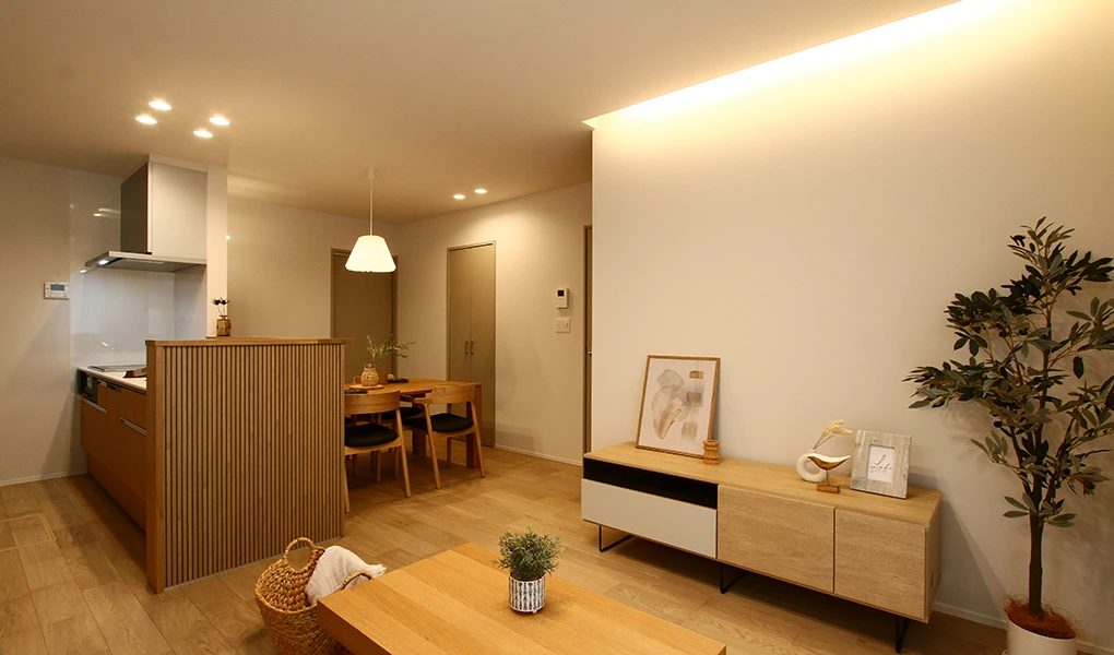 和×北欧のジャパンディテイストで叶える、1階家事完結型の家事楽モデルハウス（長岡市住吉）