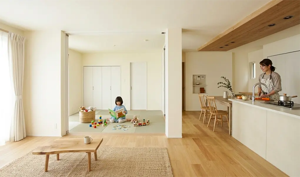 家族の時間を育む家事ラク動線と、和の寛ぎを叶えた住まい（聖籠町二本松）